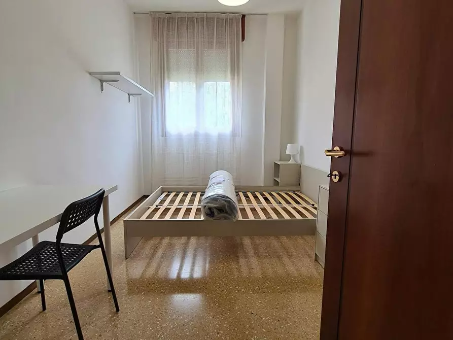 Immagine 8 di Camera in affitto  in Via Tomaso Albinoni a Vicenza