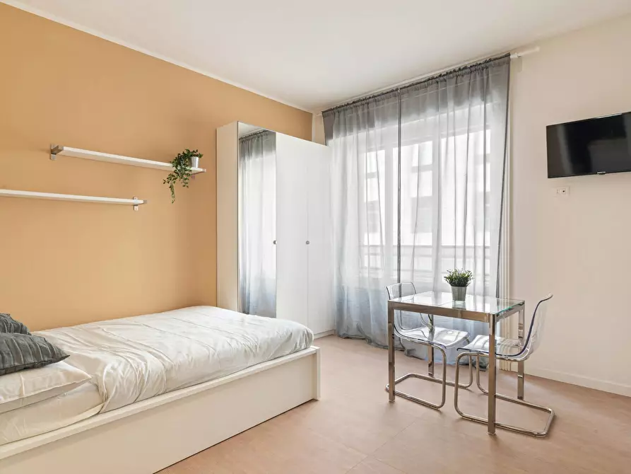 Immagine 6 di Appartamento in affitto  in Via Luciano Manara a Milano