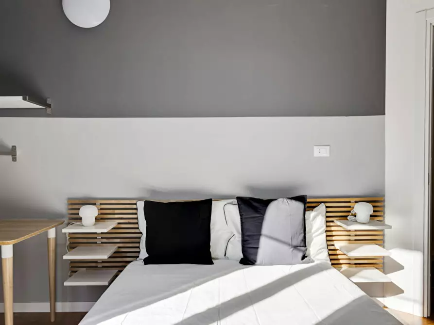 Immagine 2 di Camera in affitto  in Via Annibale Caretta a Milano