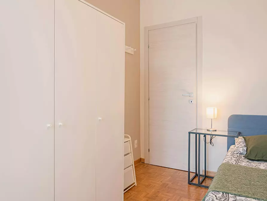 Immagine 5 di Camera in affitto  in Via Leopoldo Pollak a Milano