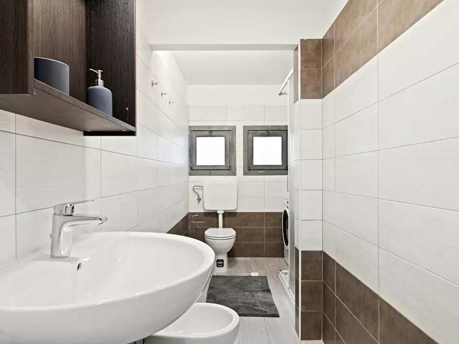 Immagine 8 di Camera in affitto  in Via Privata Deruta a Milano