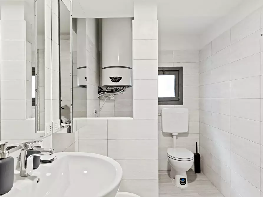 Immagine 7 di Camera in affitto  in Via Privata Deruta a Milano