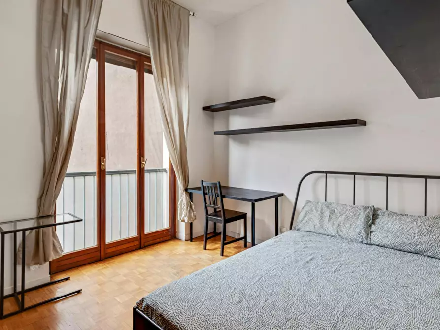 Immagine 3 di Camera in affitto  in Via Curtatone a Milano