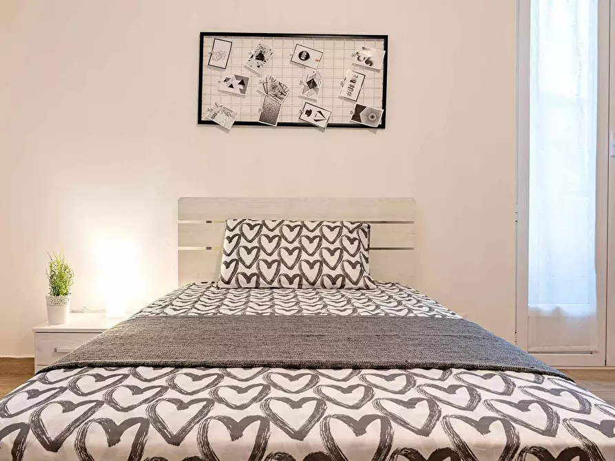 Immagine 6 di Camera in affitto  in Via Paolo Rotta a Milano