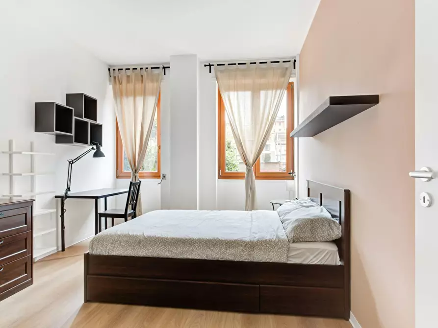 Immagine 2 di Camera in affitto  in Via Stromboli a Milano