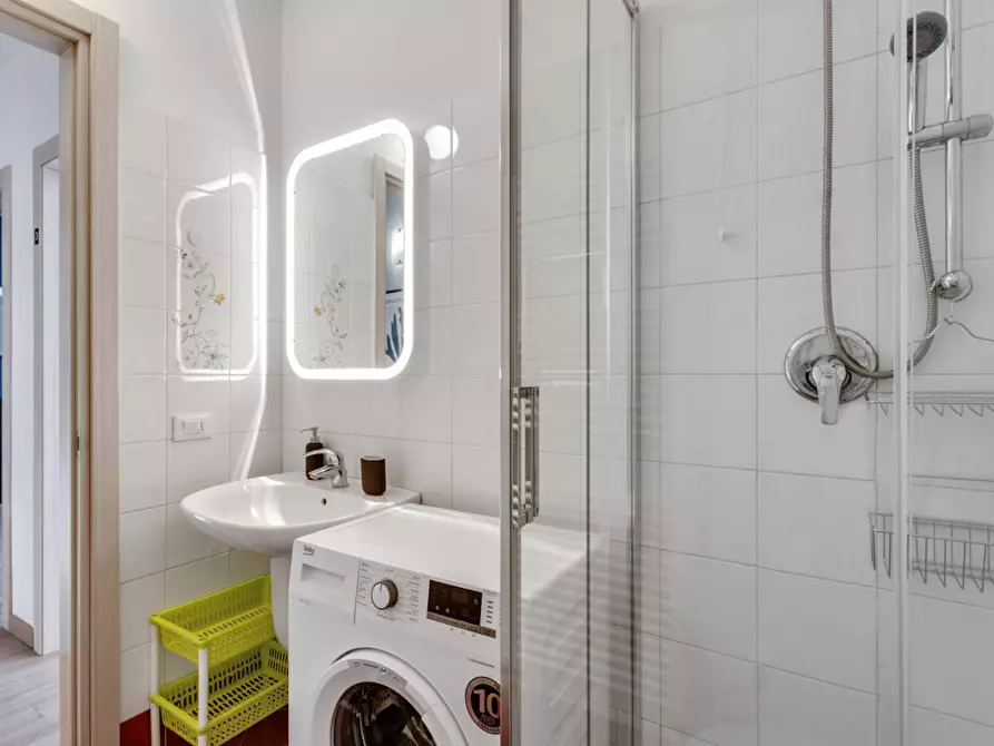 Immagine 9 di Camera in affitto  in Via Benedetto Marcello a Milano