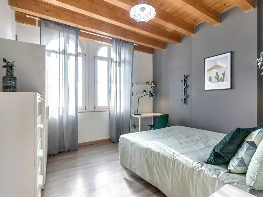 Immagine 1 di Camera in affitto  in Via Benedetto Marcello a Milano