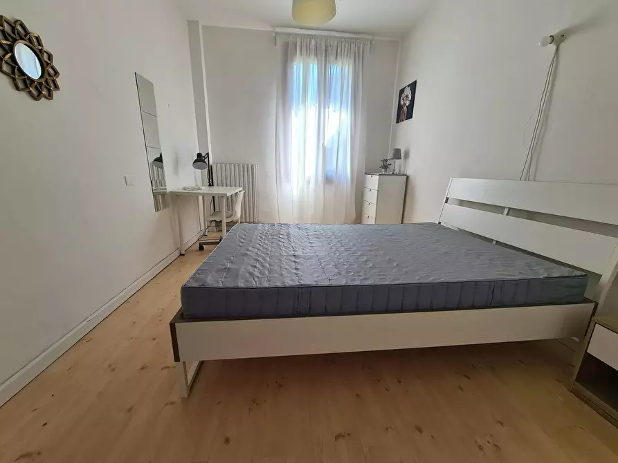 Immagine 3 di Camera in affitto  in Via Francesco Baracca a Vicenza