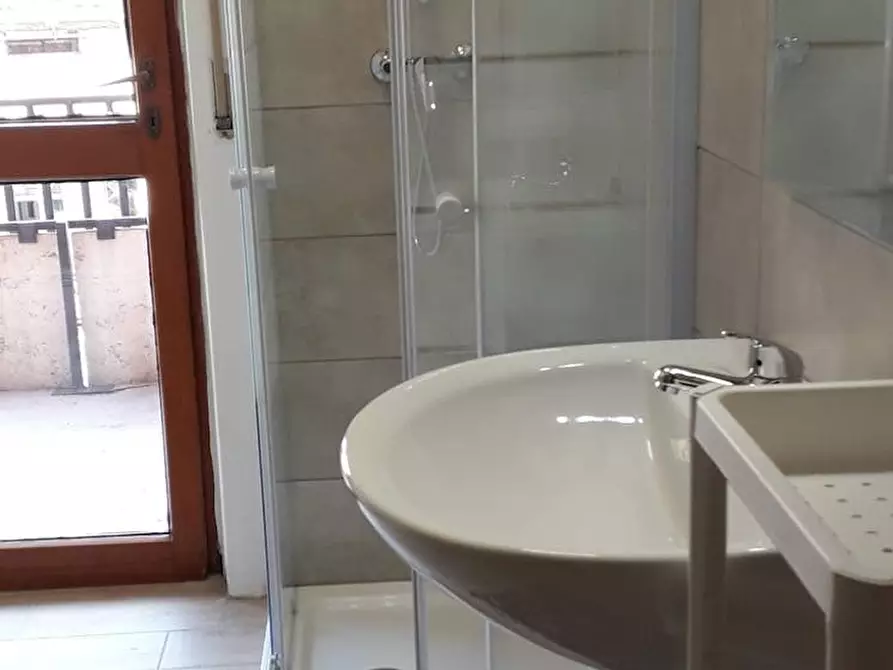 Immagine 7 di Camera in affitto  in Viale Trento a Vicenza