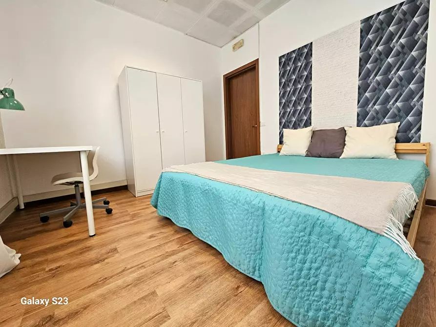 Immagine 3 di Camera in affitto  in Viale Trento a Vicenza