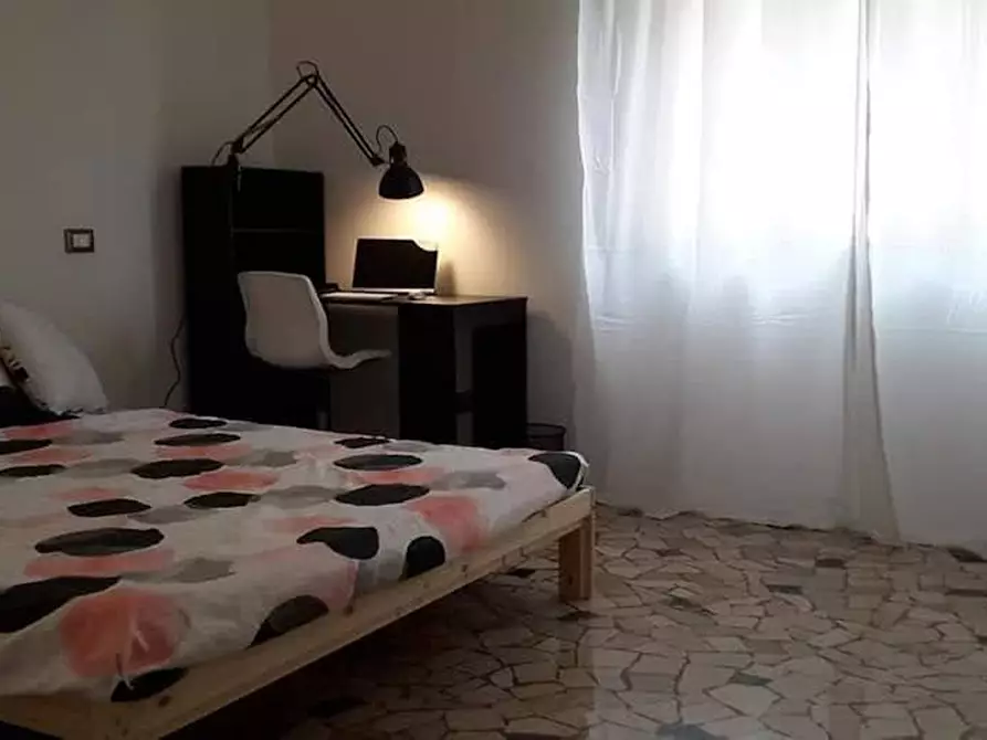 Immagine 5 di Camera in affitto  in Via Bruno Brandellero a Vicenza