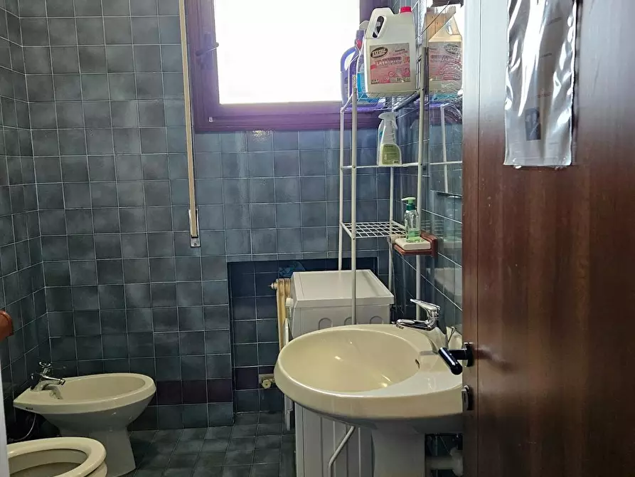 Immagine 7 di Camera in affitto  in Via Gran San Bernardo a Fosso'