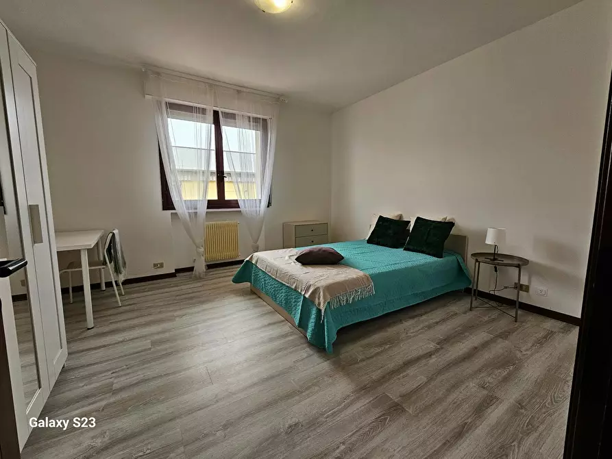 Immagine 3 di Camera in affitto  in Via Gran San Bernardo a Fosso'