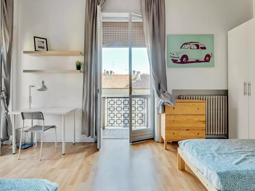 Immagine 3 di Camera condivisa in affitto  in Corso di Porta Romana a Milano