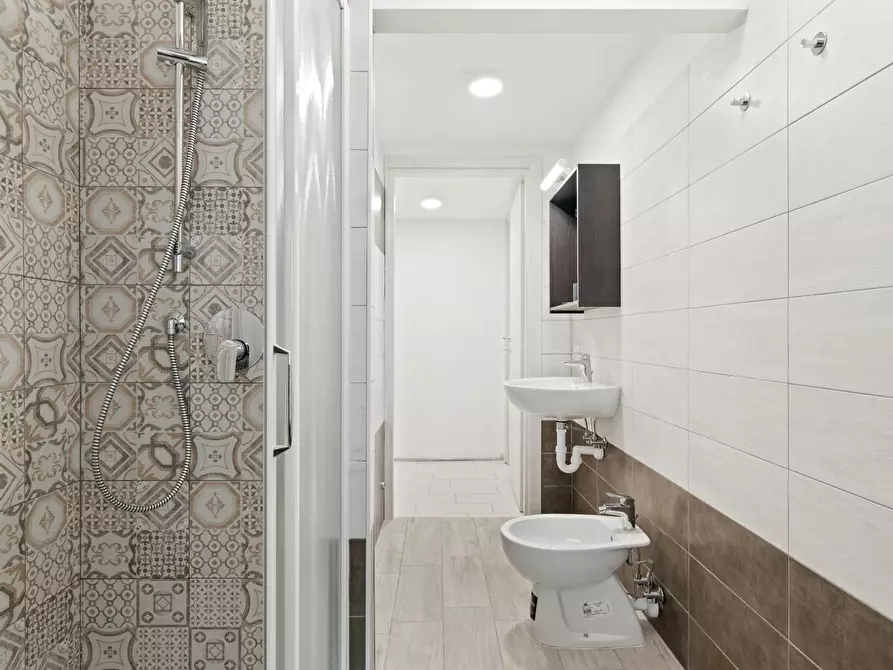 Immagine 9 di Camera in affitto  in Via Privata Deruta a Milano