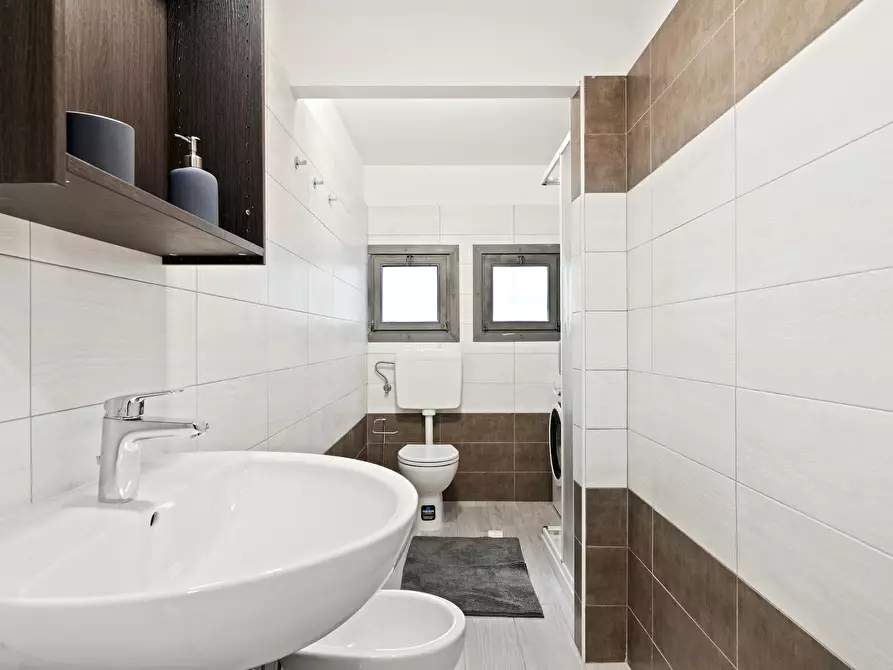 Immagine 8 di Camera in affitto  in Via Privata Deruta a Milano