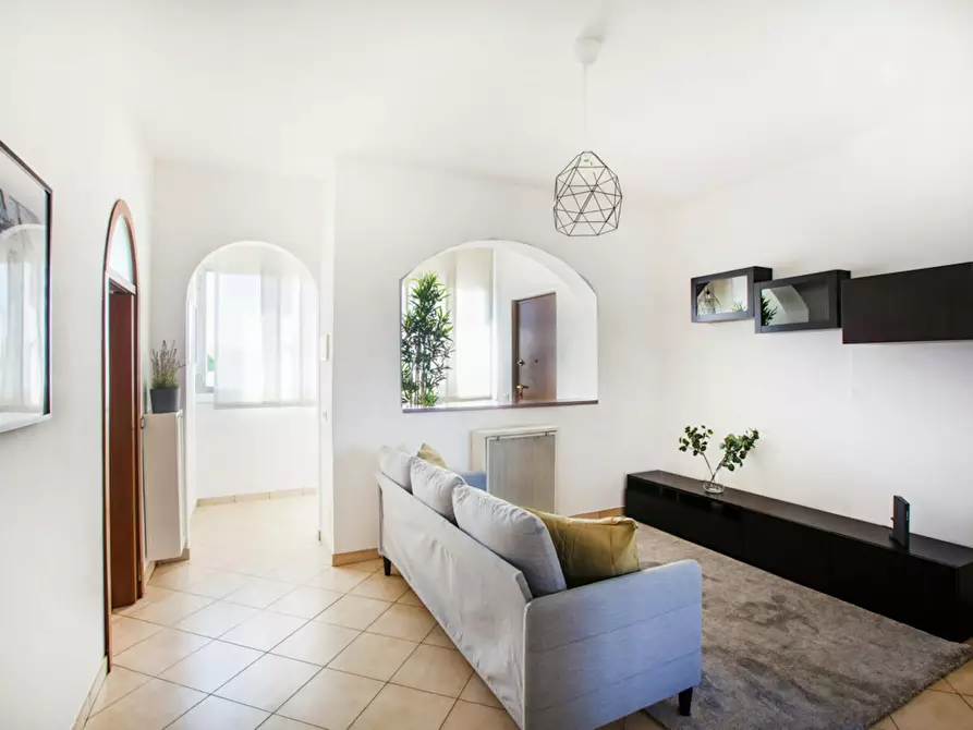 Immagine 6 di Camera in affitto  in Via Federico Engels a Milano