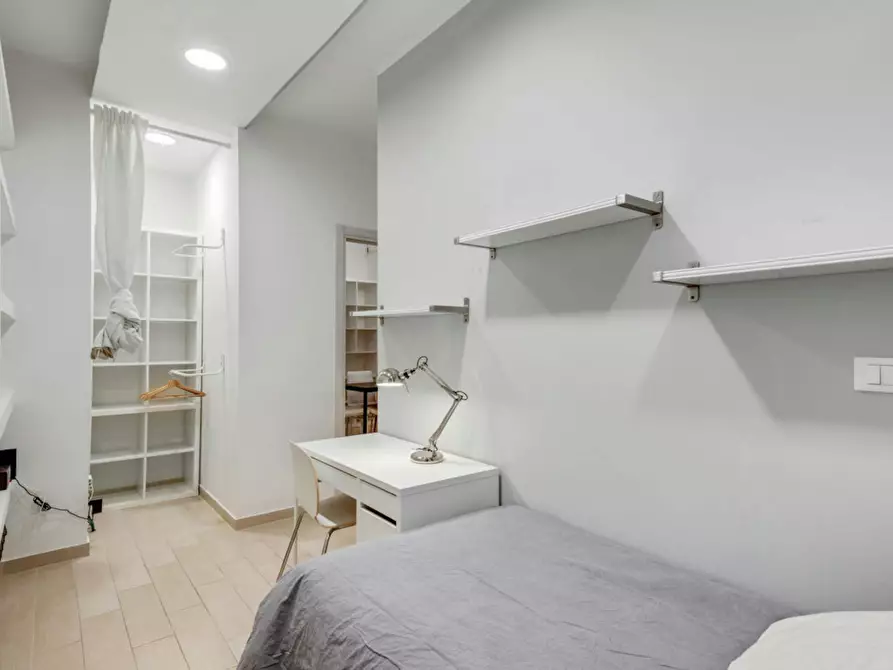 Immagine 2 di Camera in affitto  in Via Antonio Fogazzaro a Milano