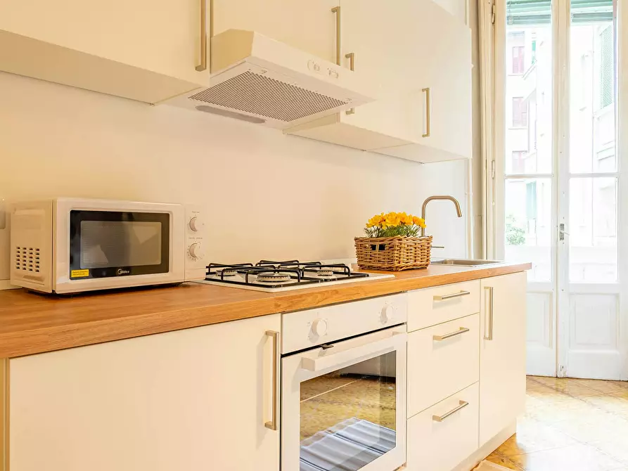 Immagine 9 di Camera in affitto  in Via Plinio a Milano