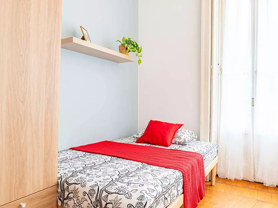 Immagine 2 di Camera in affitto  in Via Plinio a Milano