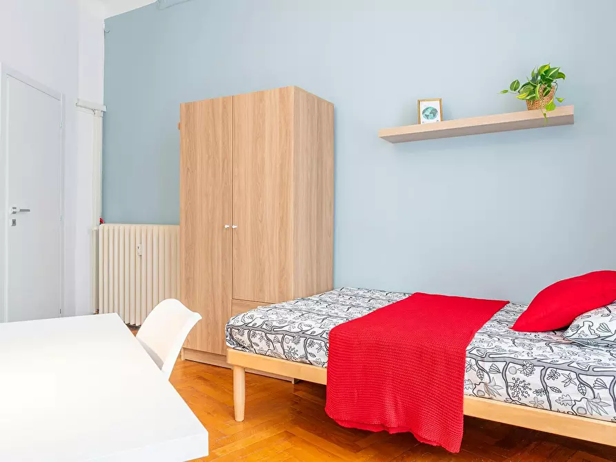 Immagine 4 di Camera in affitto  in Via Plinio a Milano