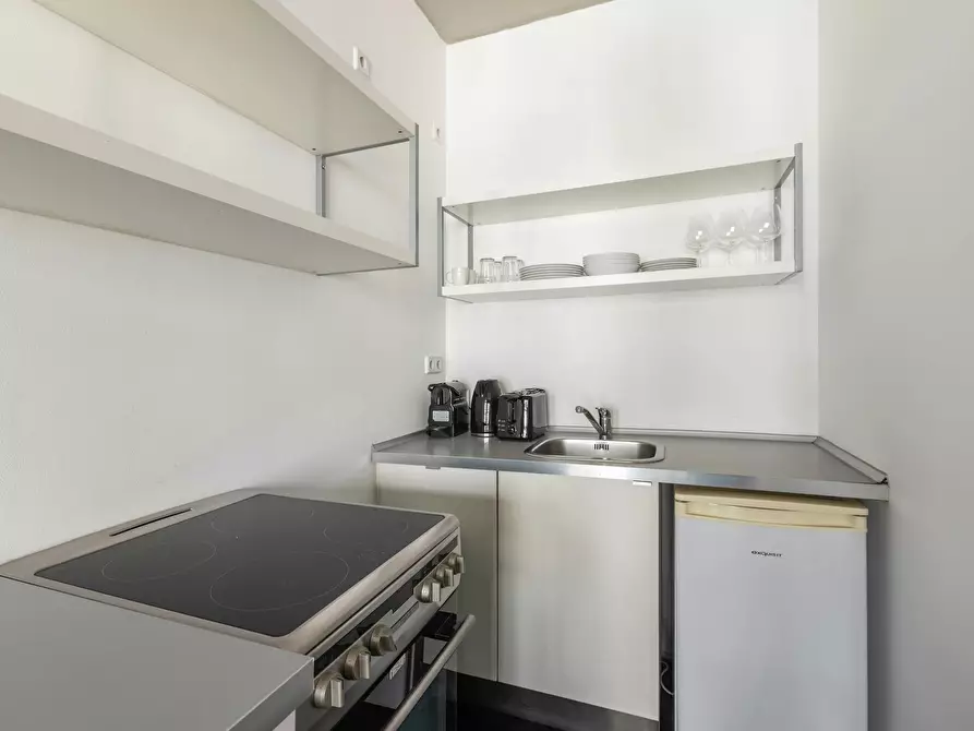 Immagine 9 di Appartamento in affitto  in Linienstraße a Berlin