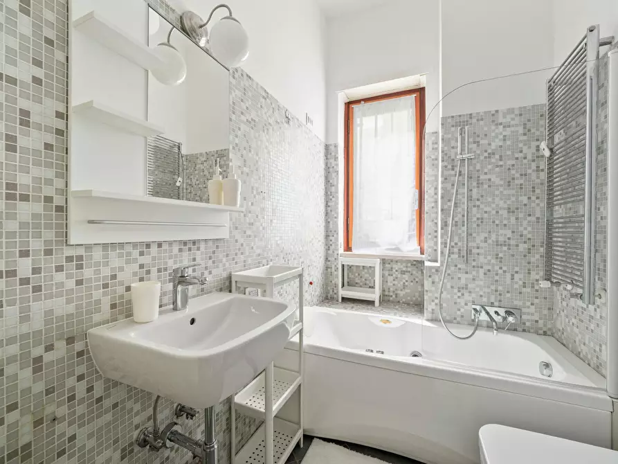 Immagine 5 di Camera in affitto  in Via Orti a Milano