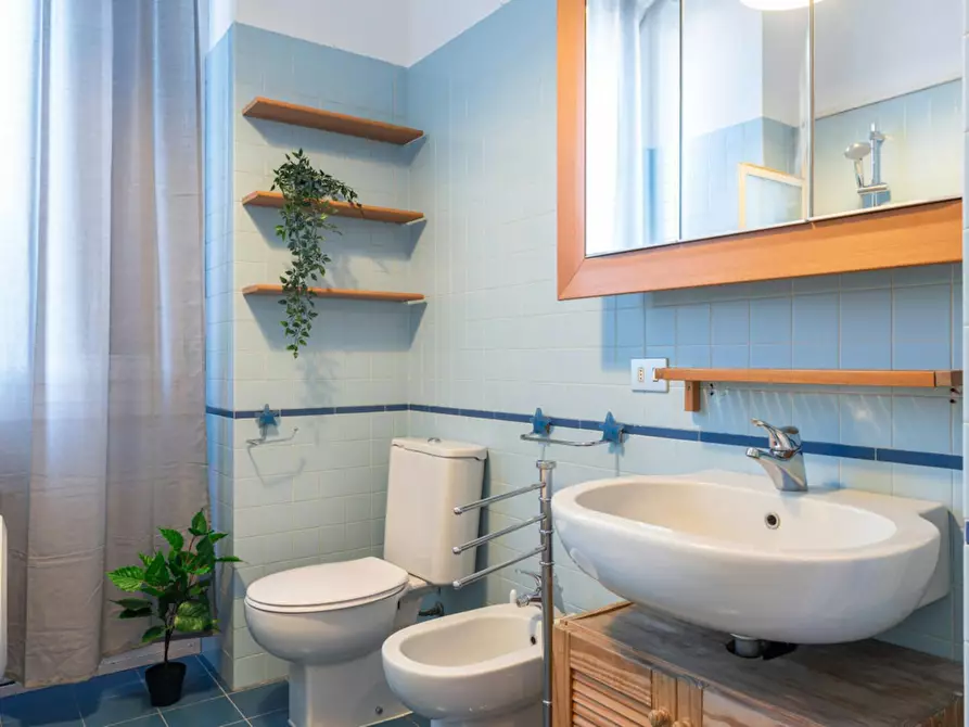 Immagine 5 di Camera in affitto  in Via Laurana a Milano