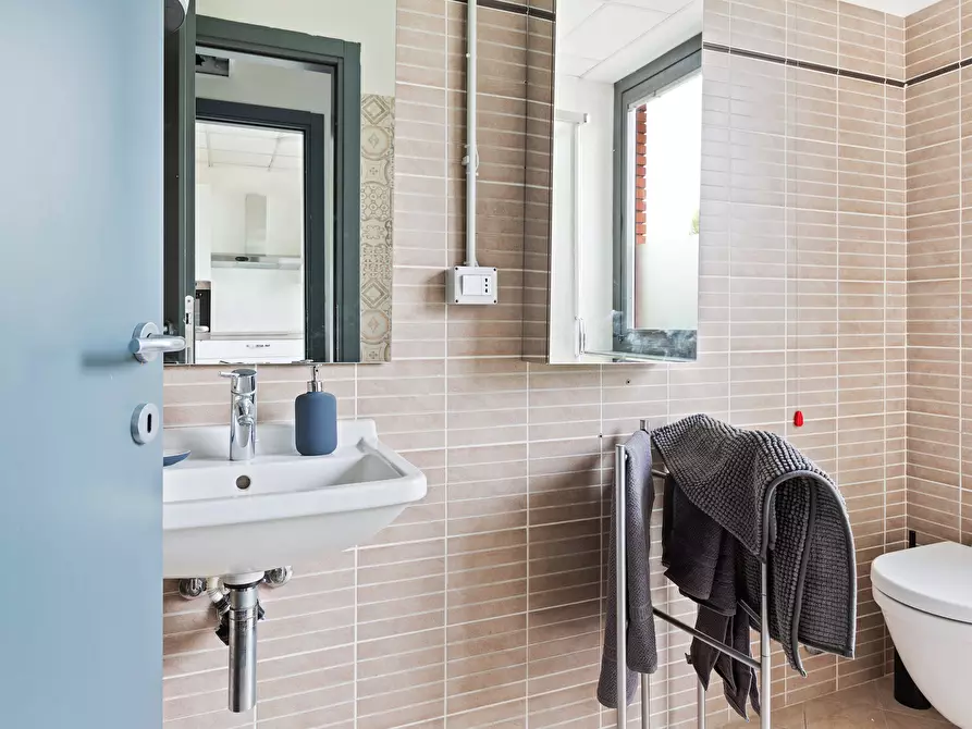 Immagine 6 di Camera in affitto  in Via Privata Deruta a Milano