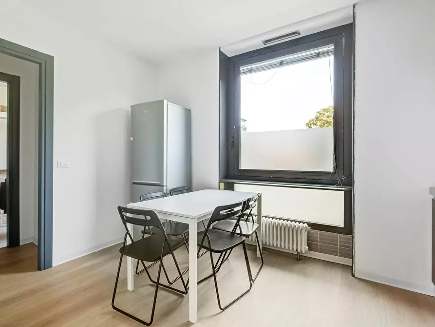 Immagine 10 di Camera in affitto  in Via Privata Deruta a Milano