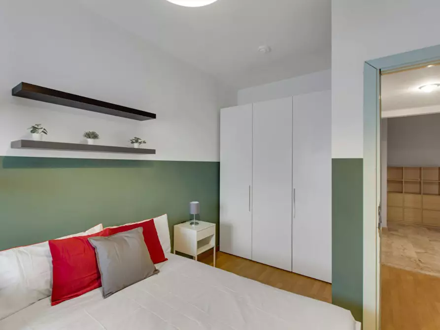 Immagine 3 di Camera in affitto  in Via Egadi a Milano