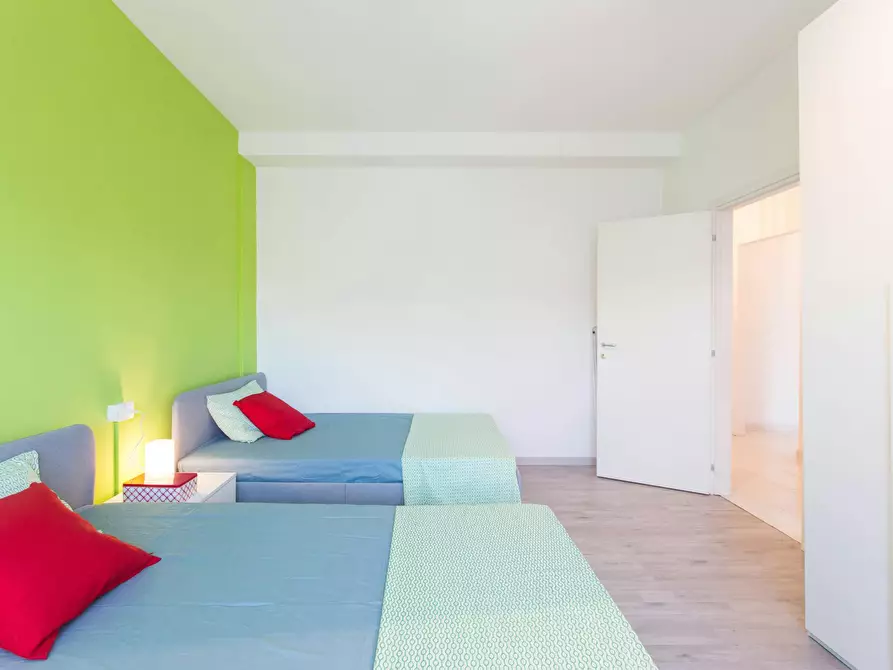 Immagine 6 di Camera condivisa in affitto  in Via Palmi a Milano