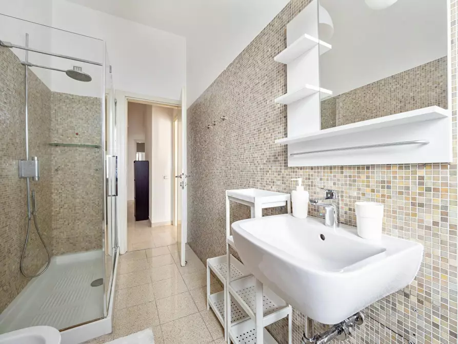 Immagine 9 di Camera in affitto  in Via Orti a Milano