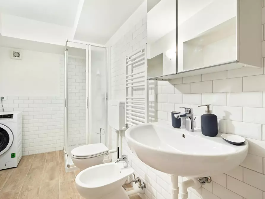 Immagine 10 di Camera in affitto  in Via Ernesto Breda a Milano