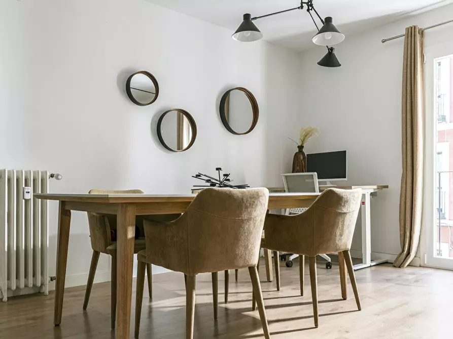 Immagine 6 di Appartamento in affitto  in Calle de Gravina a Madrid