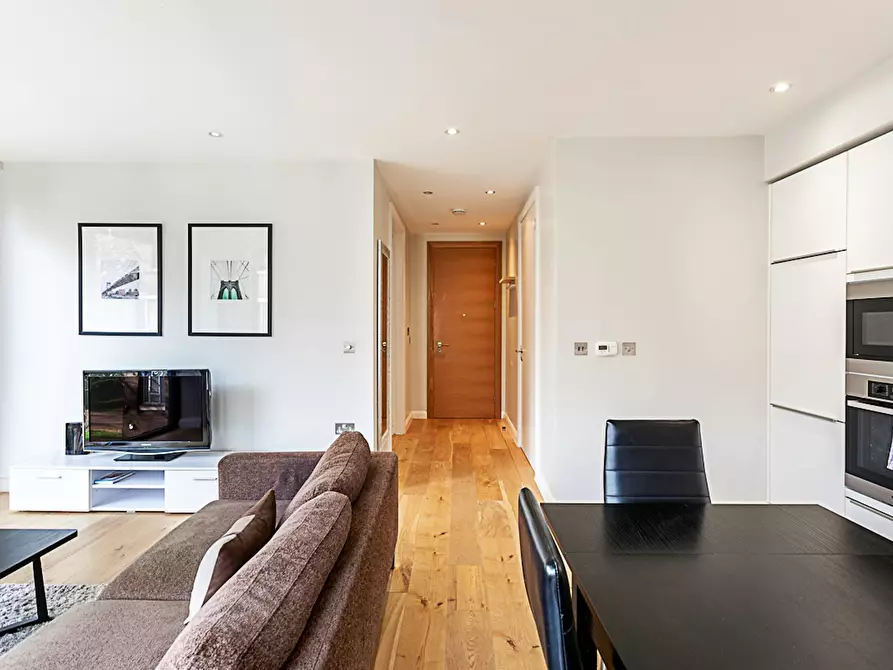 Immagine 1 di Appartamento in affitto  in Whetstone Park a Camden Town