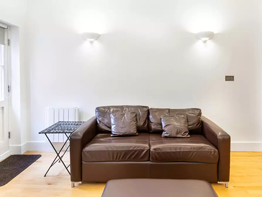 Immagine 9 di Appartamento in affitto  in St John Street a Islington