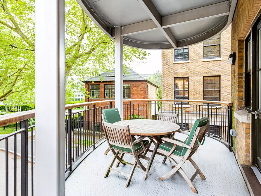Immagine 6 di Appartamento in affitto  in St John Street a Islington