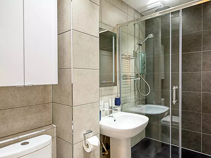 Immagine 3 di Appartamento in affitto  in Queensborough Terrace a Paddington