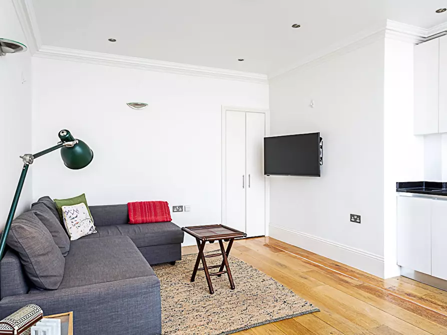 Immagine 1 di Appartamento in affitto  in MacKenzie Road a Islington