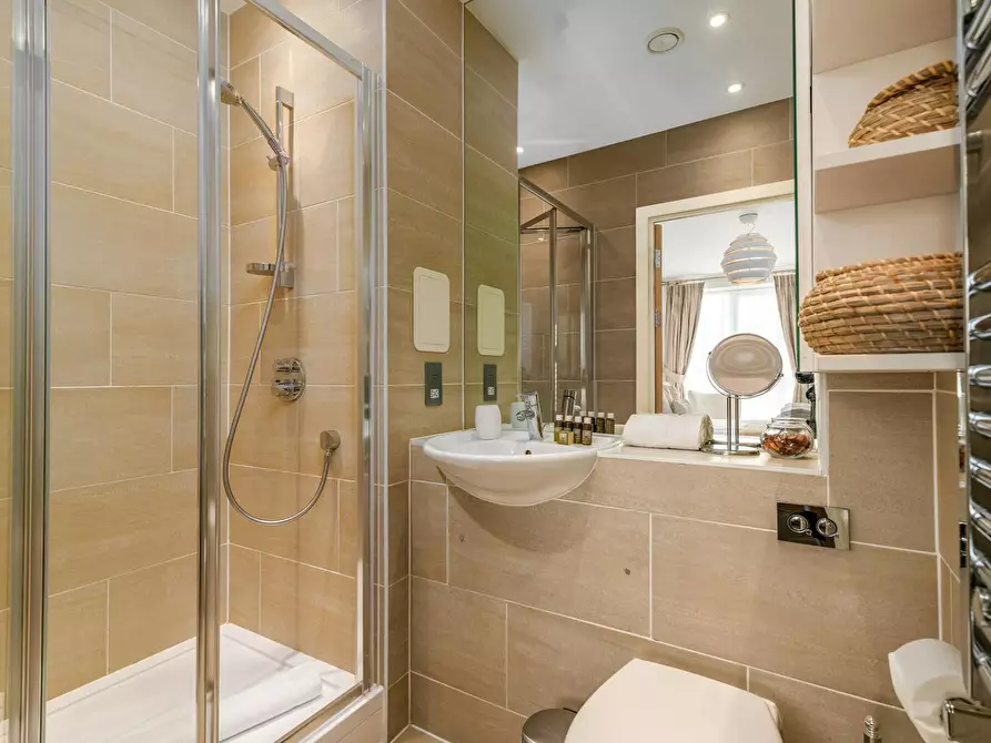 Immagine 5 di Appartamento in affitto  in Matthews Close a Brent