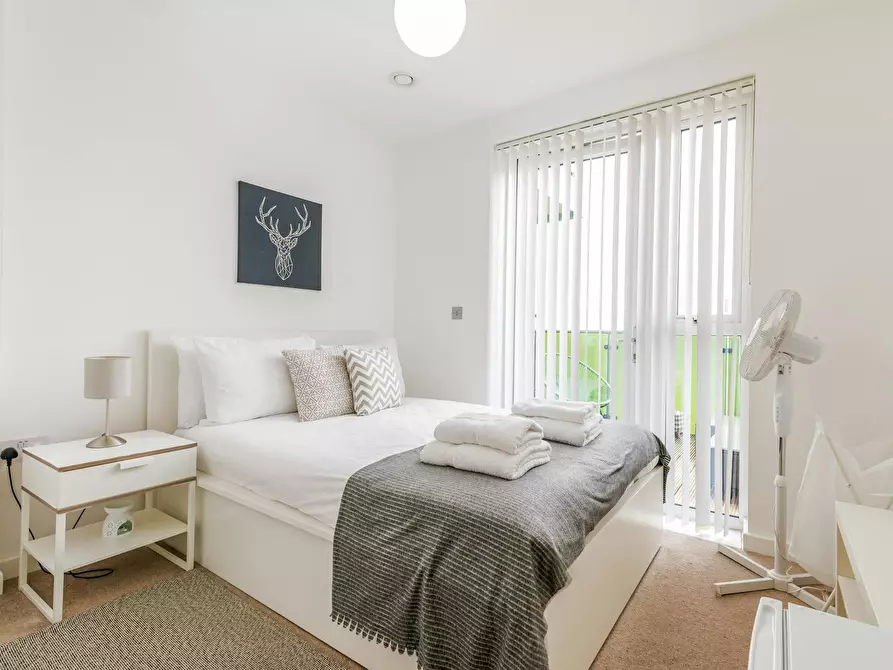 Immagine 4 di Appartamento in affitto  in Matthews Close a Brent