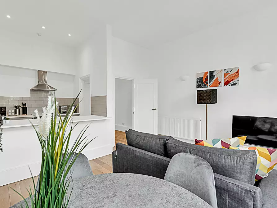 Immagine 5 di Appartamento in affitto  in Norfolk Place a Paddington