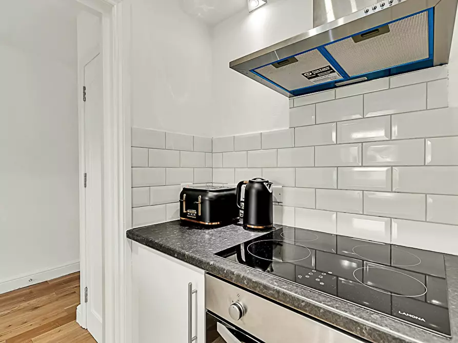 Immagine 9 di Appartamento in affitto  in Norfolk Place a Paddington