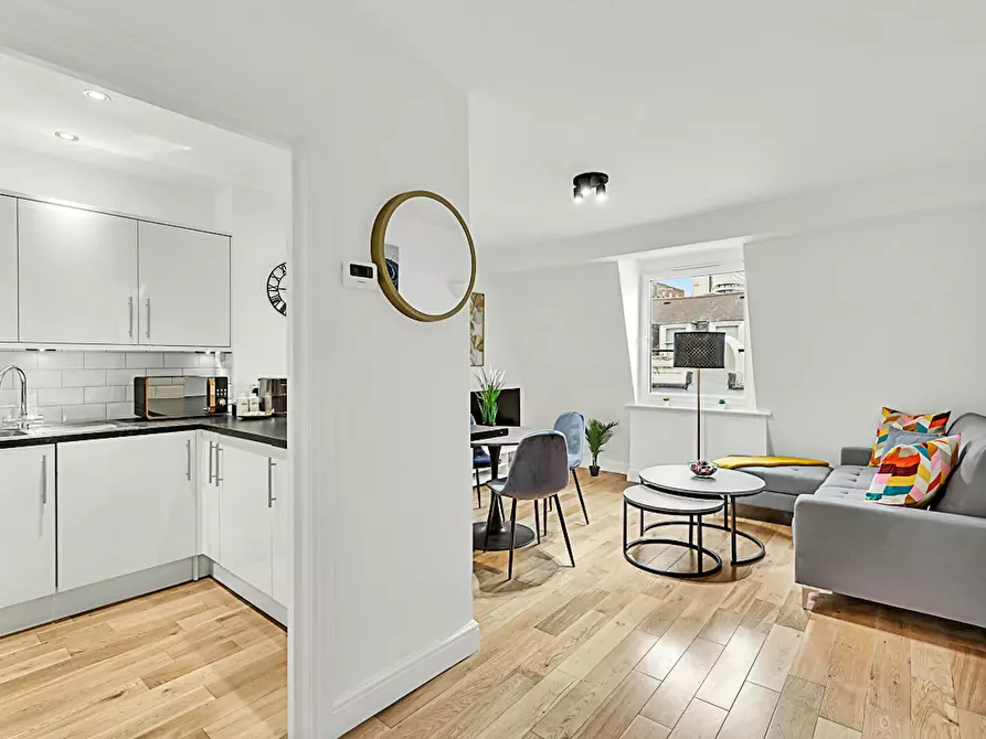Immagine 8 di Appartamento in affitto  in Norfolk Place a Paddington
