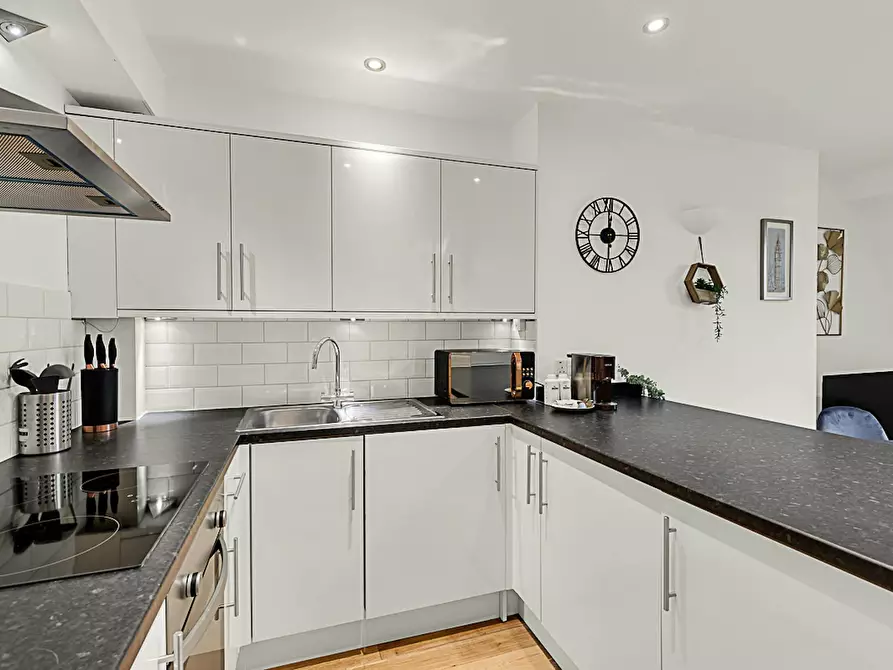 Immagine 10 di Appartamento in affitto  in Norfolk Place a Paddington