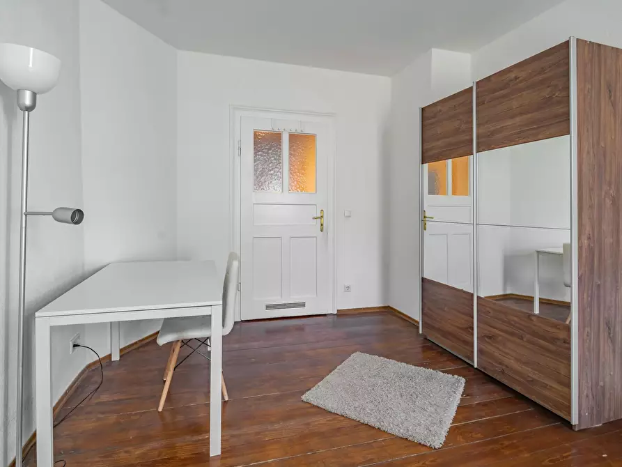 Immagine 2 di Camera in affitto  in Edelweißstraße a München