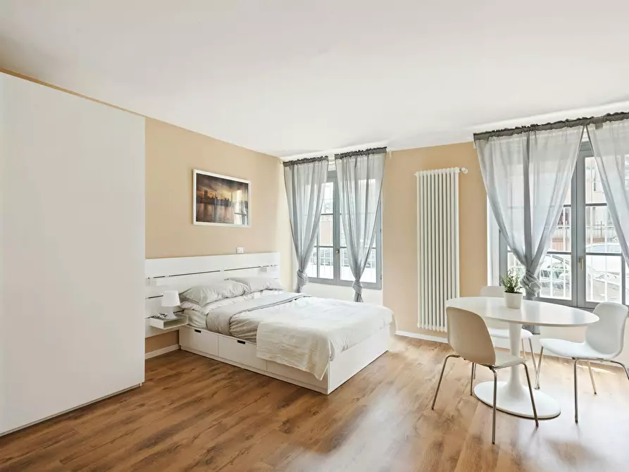 Immagine 1 di Appartamento in affitto  in Via Isaac Newton a Milano