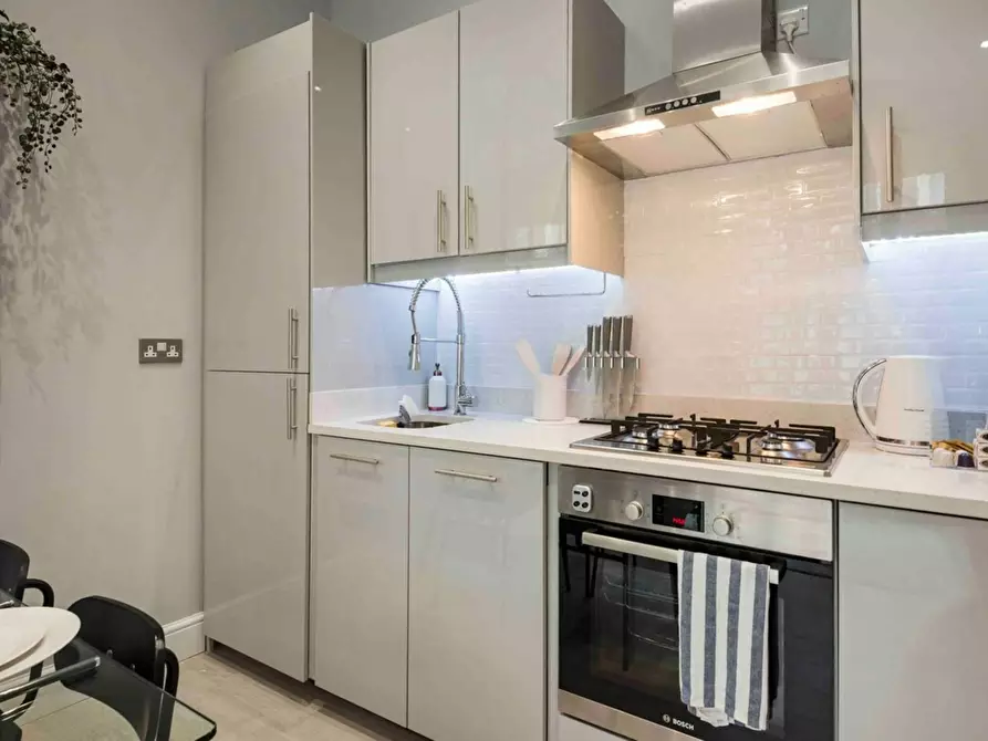 Immagine 2 di Appartamento in affitto  in Newton Road a Paddington