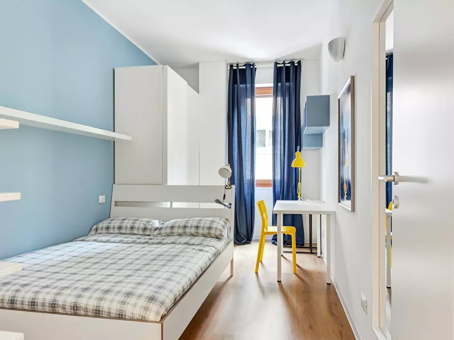 Immagine 1 di Camera in affitto  in Via Stromboli a Milano